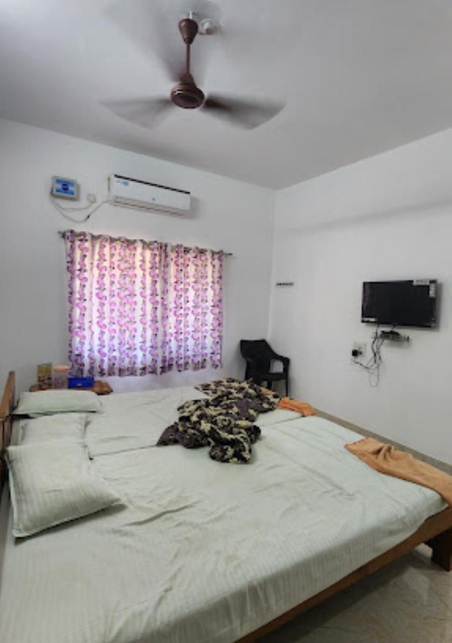 Bapat Niwas Home Stay Ganpatipule Exterior photo