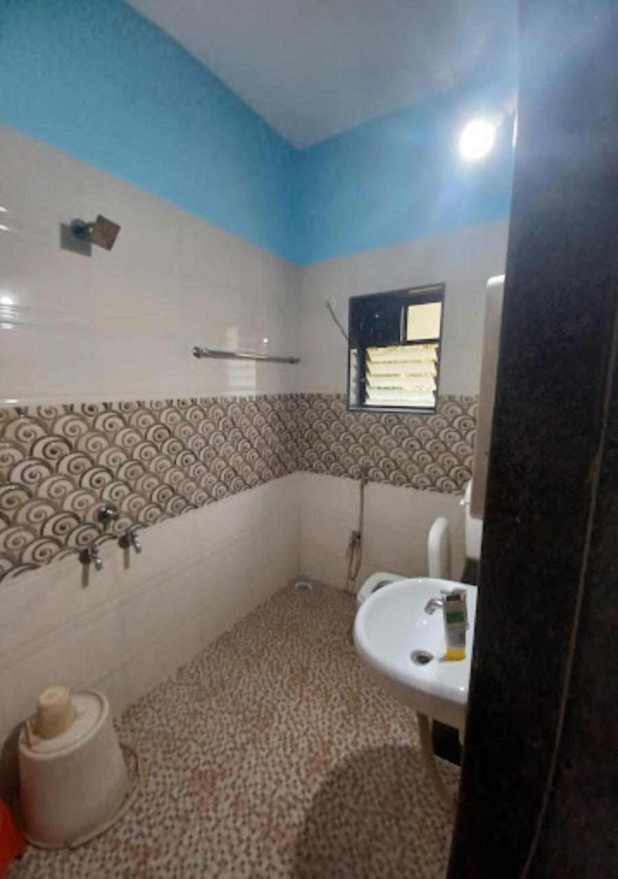 Bapat Niwas Home Stay Ganpatipule Exterior photo